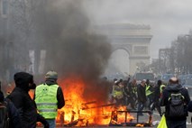 Francoska policija prepovedala sobotne proteste na Elizejskih poljanah