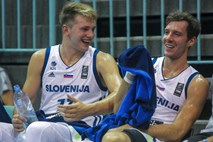 Dvoboj Dragić – Dončić: Še nikoli doslej toliko Slovencev ni odšlo na športno prireditev v ZDA