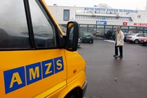AMZS zbira stare komplete prve pomoči po vsej Sloveniji