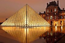 Prisotnost Da Vincijevega Odrešenika sveta na razstavi v Louvru vprašljiva