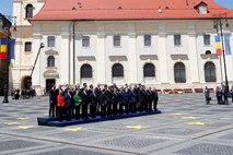 Vrh EU sprejel sibivsko izjavo z desetimi zavezami