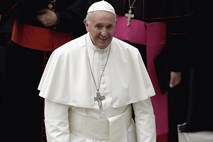 Papež znova odločno proti splavu