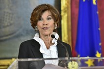 Avstrijsko tehnično vlado bo kot kanclerka vodila pravnica Brigitte Bierlein