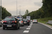 Cestni alarm: zastoji na zahodni ljubljanski obvoznici, na primorski avtocesti in pred predorom Karavanke
