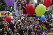 Na prvi paradi ponosa v Mariboru 800 udeležencev širilo sporočilo enakopravnosti