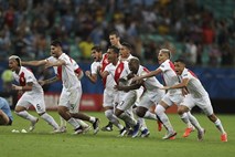 Peru prek Urugvaja v polfinale