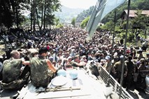 Nizozemska “desetodstotno kriva” za 350 pobitih v Srebrenici