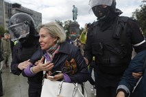 Moskva obtožuje ZDA, da podpirajo protivladne proteste