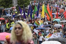 Na paradi ponosa v Pragi več tisoč ljudi