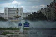 Romunski parlament zavrnil sporni zakon o pomilostitvah