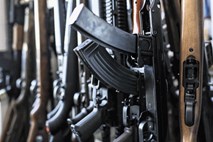 Jesen prinaša »protiteroristično« novelo zakona o orožju
