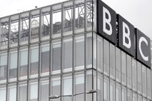Britanski BBC skupaj z drugimi mediji v boj proti dezinformacijam