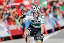 Irec Bennett prvi v 14. etapi po Španiji, Roglič še naprej vodilni
