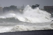 Tajfun Faxai na Japonskem zahteval smrtno žrtev