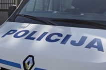 Policisti našli voznika, ki je v Kranju trčil v dve peški