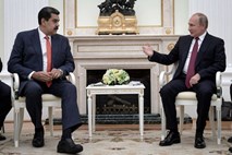 Putin podprl Madura, a ga pozval k dialogu s kritiki