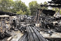 Korotansko naselje: Dve družini izgubili streho nad glavo