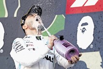Mercedes predčasno konstruktorski prvak
