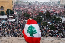 Libanonci zahtevali odstop vlade