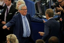 Juncker zmerno zadovoljen s svojim mandatom, v Evropskem parlamentu različne ocene