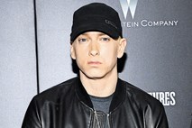 Zaradi besedila CIA zaslišala Eminema