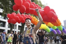 Na Tajvanu po legalizaciji istospolnih porok več sto tisoč ljudi na paradi ponosa