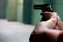 Osumljenec za streljanje pred mošejo v Franciji naj bi imel psihične težave
