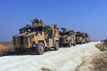 Turško-ruske sile patruljirajo na severu Sirije
