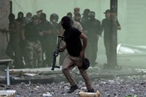 Nove žrtve protestov v Iraku, kjer se stopnjuje represija