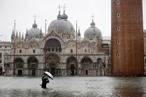 #foto #video Benetke z rekordno gladino vode, pod vodo tudi hrvaška mesta