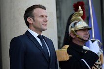 Macron brez slabe vesti sprejel predsednika Pendarovskega