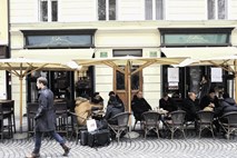Platana, slaven ljubljanski »dnevni bar«: valilnica socialističnega šminkerstva