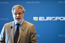 Belgijski preiskovalci in Europol napadli strežnike skrajne Islamske države