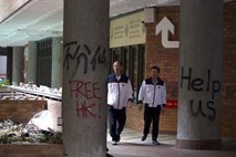 Hongkonško politehnično univerzo zapustili vsi protestniki