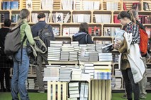Slovenski knjižni sejem: knjig ni preveč, a manjkajo bolj kakovostne