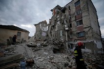 V Albaniji končali iskalno operacijo po potresu