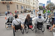 Dobrodelni bazar invalidskih organizacij
