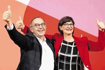 Nemški socialdemokrati izbrali novo vodstvo, kar je slaba novica za Merklovo