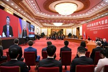 Putin in Xi odprla prvi plinovod med Rusijo in Kitajsko
