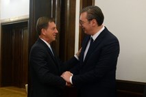 Cerar z Vučićem o gospodarskem sodelovanju in širitvi EU