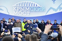 Putin odprl še železniško povezavo med Rusijo in Krimom
