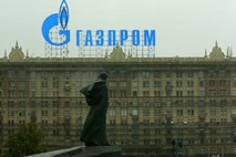 Gazprom plačal ukrajinskemu Naftogazu 2,9 milijarde dolarjev dolga