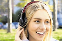 Brezžične slušalke za »neskončno« predvajanje glasbe