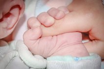 Po ocenah Unicefa se bo prvi dan novega leta rodilo skoraj 400.000 otrok
