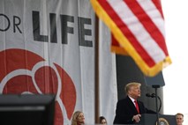 Trump pozdravil zborovanje nasprotnikov pravice do splava