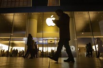 Apple presegel pričakovanja tudi po zaslugi dobre prodaje iphonov