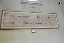 V hrvaški Istri potrdili najdbi lobanje svetega Huberta in kopije torinskega platna