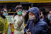 Iz ladje v karanteni v Hongkongu izpustili potnike