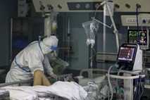 Na Kitajskem že skoraj 1400 smrti zaradi novega koronavirusa, v Egiptu potrdili prvi primer