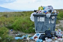 Januarja se je pri komunalah nakopičilo še 5700 ton odpadne embalaže